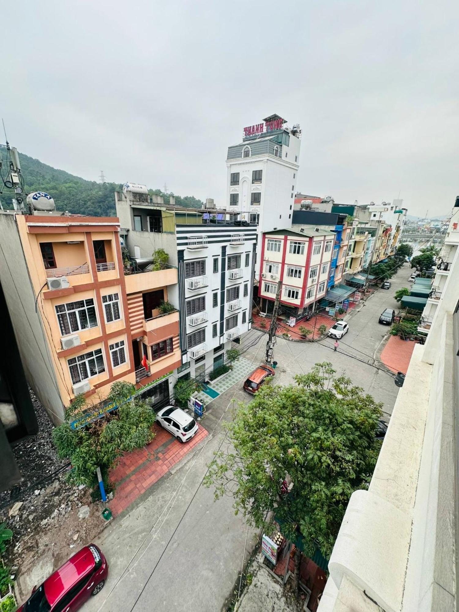 Nha Nghi Anh Dung Bed & Breakfast Ха Лонг Екстериор снимка