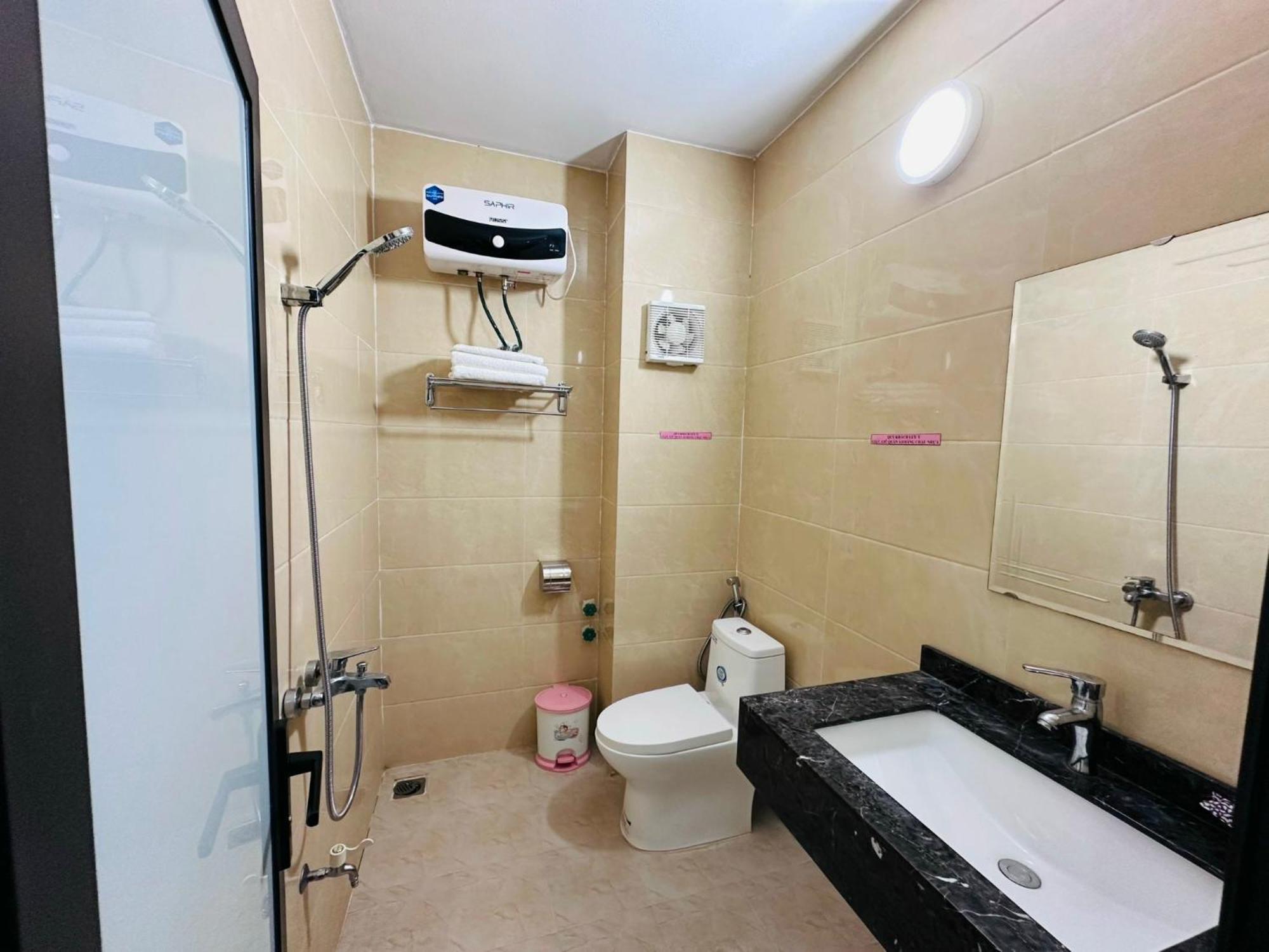 Nha Nghi Anh Dung Bed & Breakfast Ха Лонг Екстериор снимка